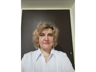 Домработница или помощница по хозяйству.